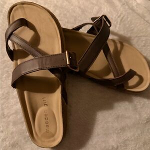 Madden Girl Brown Sandals Sz 6.5 nwot